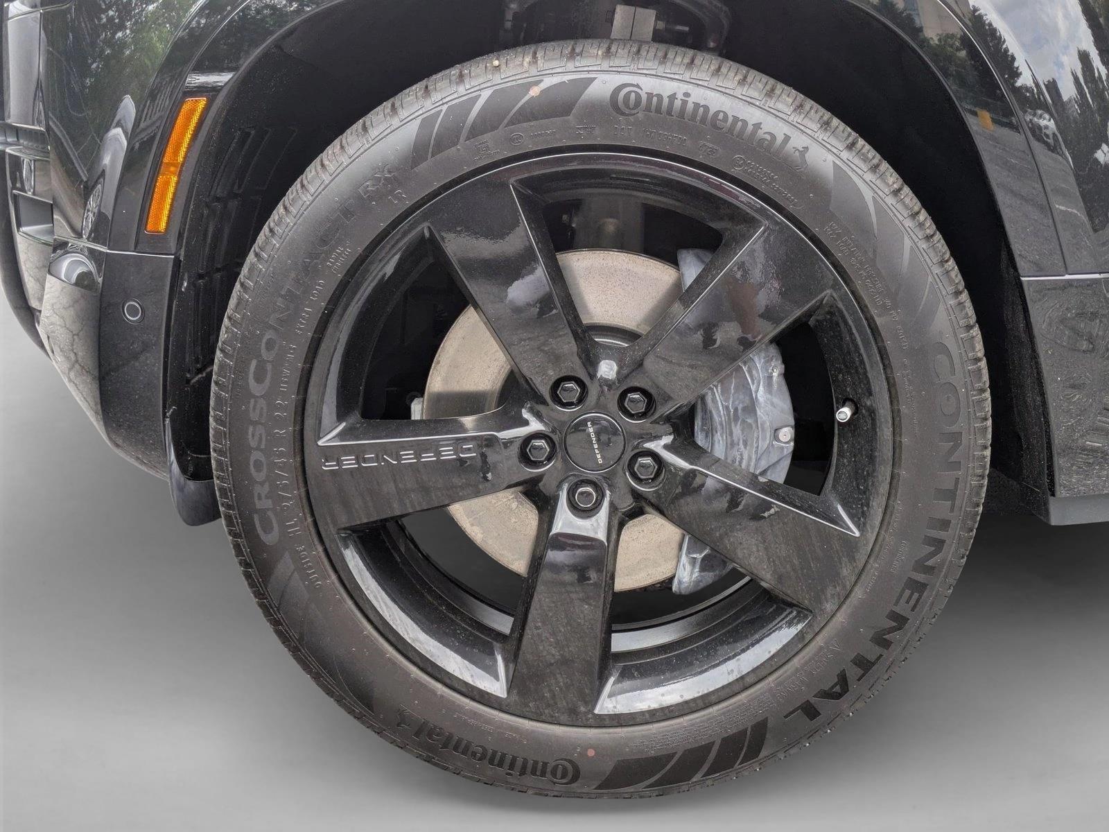 2026 Land Rover Defender X-Dynamic SE - Photo 10