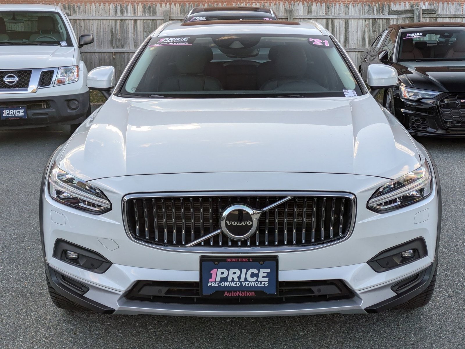 2021 Volvo V90 Cross Country T6 AWD photo 2