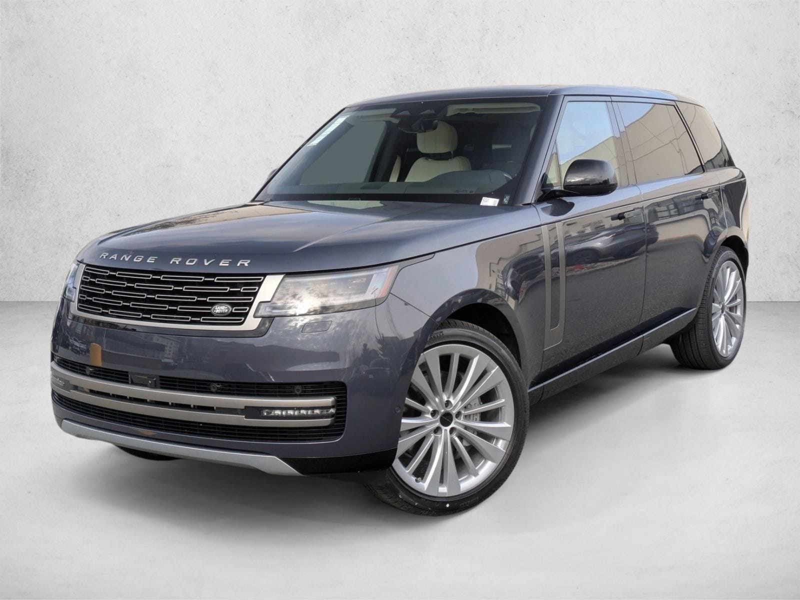 2026 Land Rover Range Rover 3.0 SE LWB 7's photo