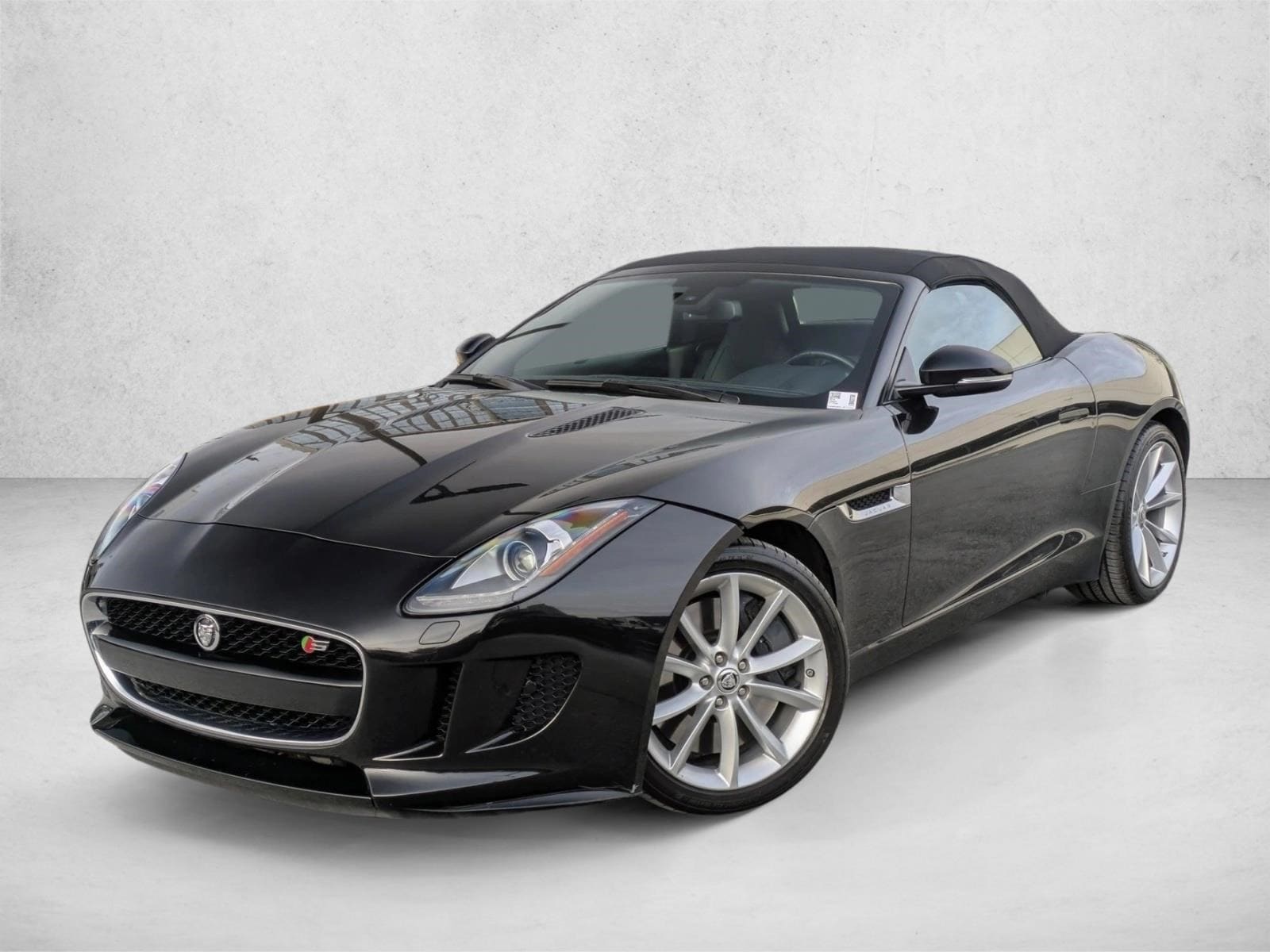 2014 Jaguar F-TYPE S's photo