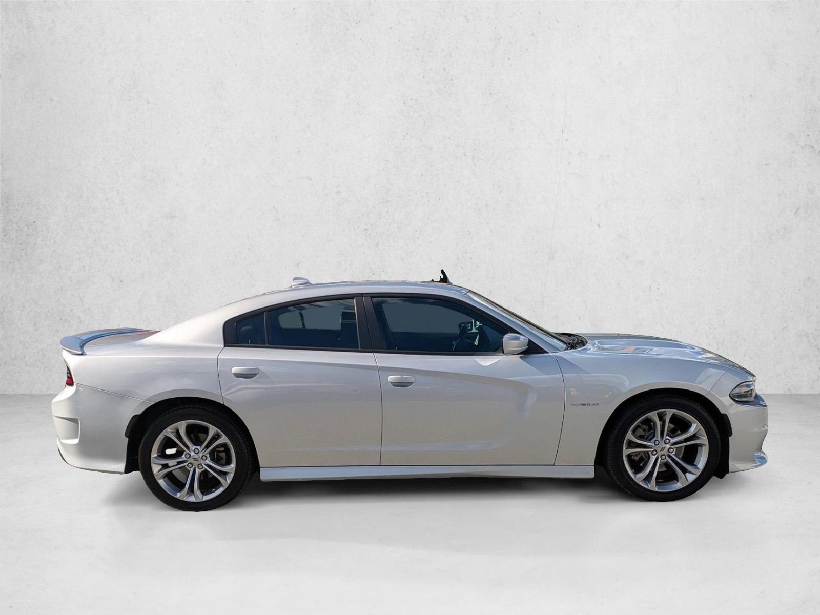 2022 Dodge Charger R/T photo 4