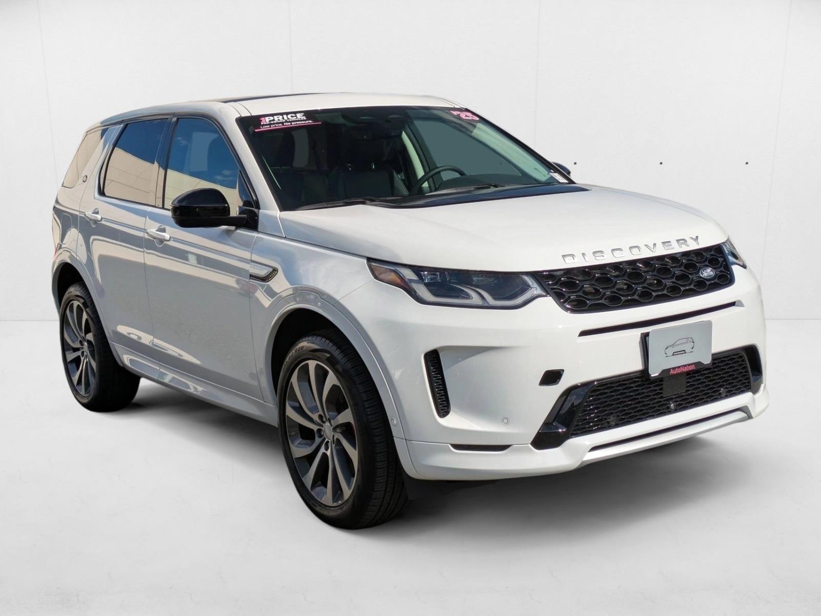 2025 Land Rover Discovery Sport S photo 3