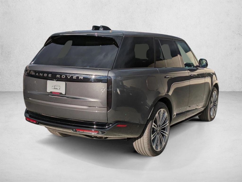 New 2025 Land Rover Range Rover P530 SE SUV