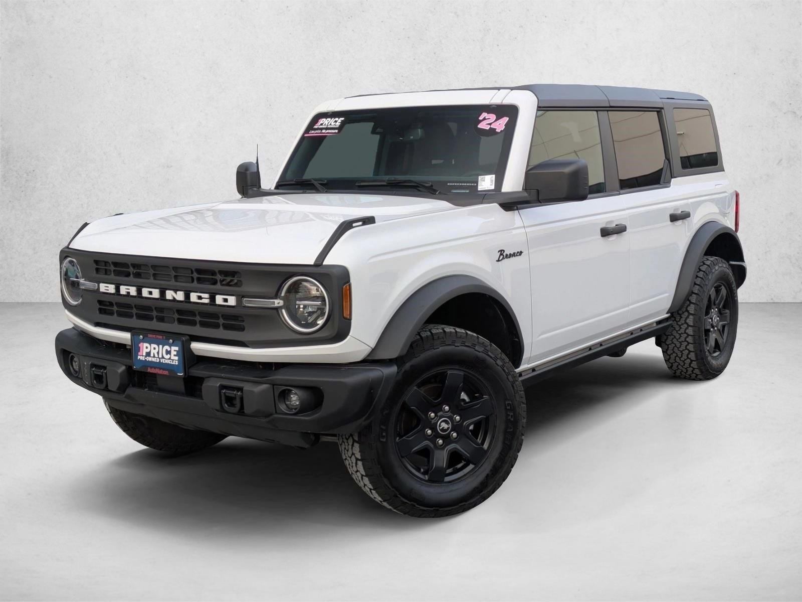 2024 Ford Bronco 4-Door Black Diamond's photo