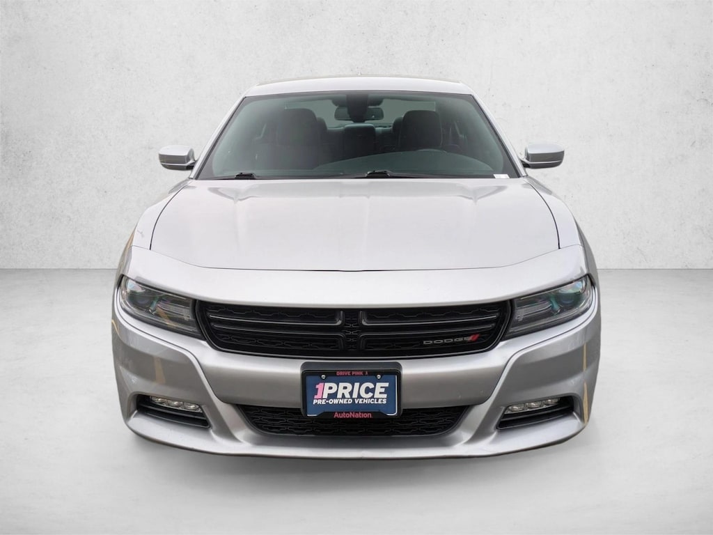 Used 2017 Dodge Charger SXT Sedan