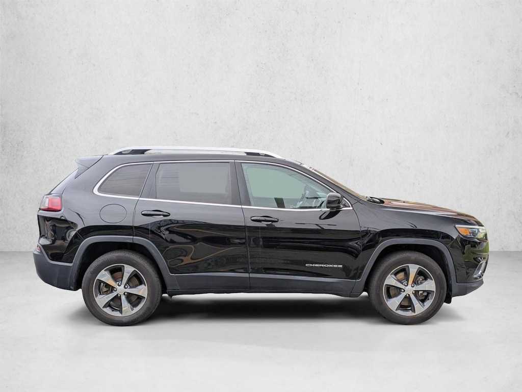 Used 2019 Jeep Cherokee Limited 4x4 SUV