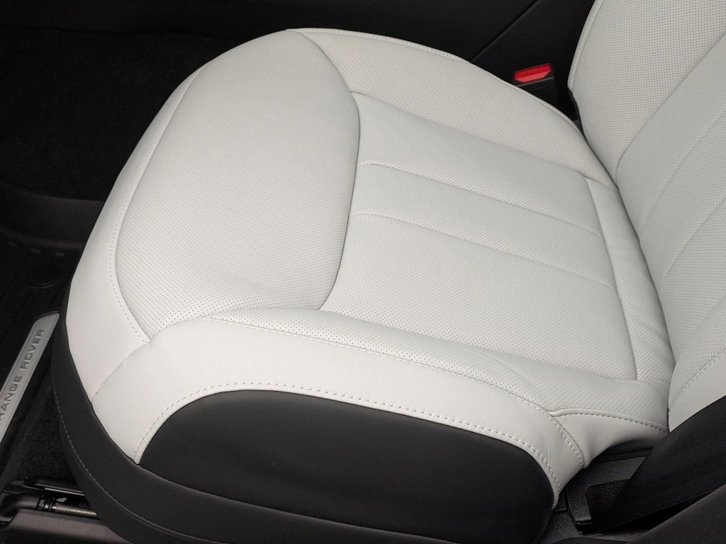 New 2026 Land Rover Range Rover Sport P460e Dynamic SE SUV