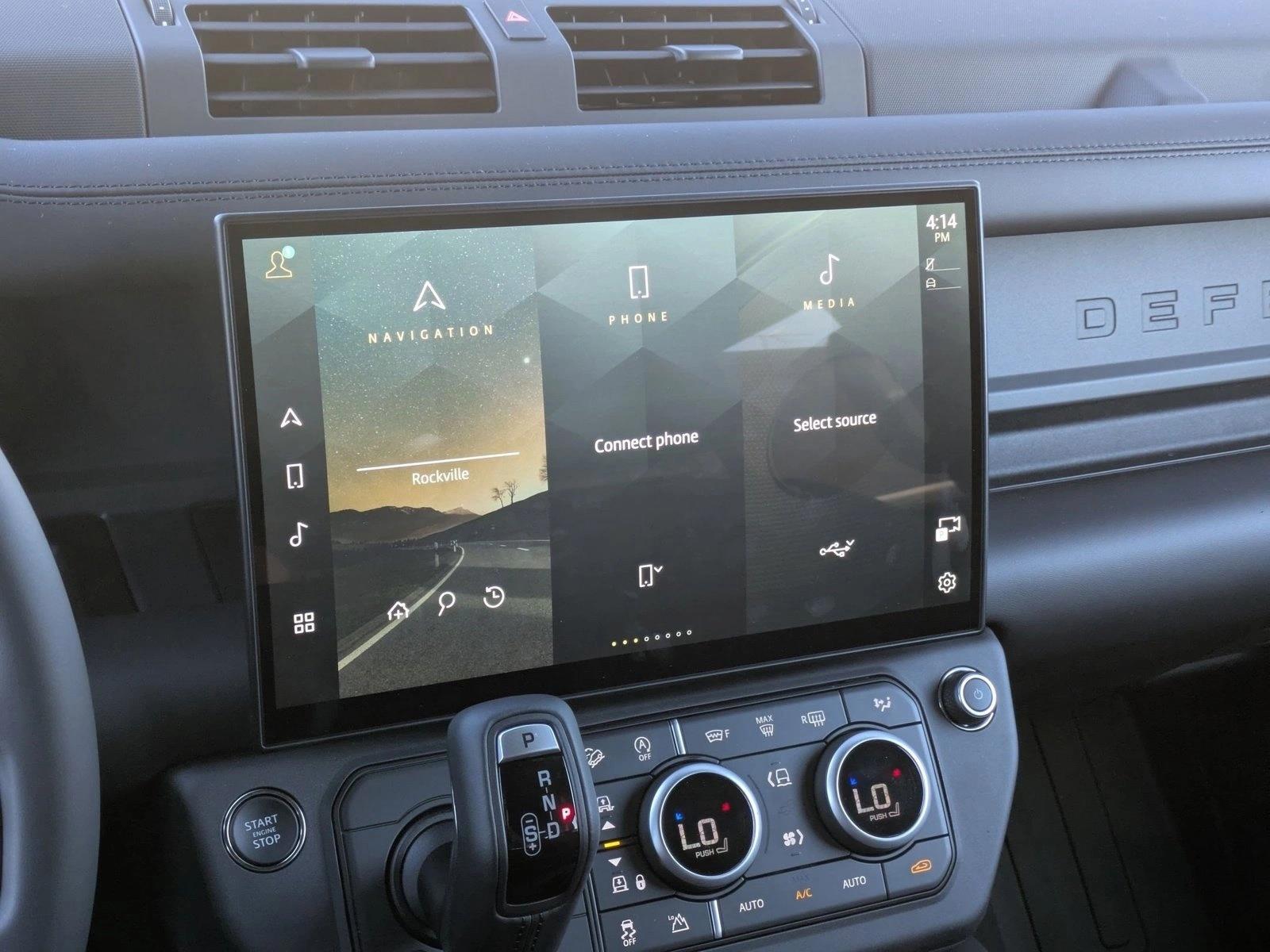2026 Land Rover Defender X-Dynamic SE - Photo 12