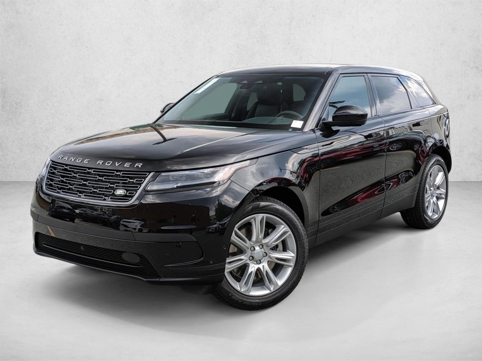2026 Land Rover Range Rover Velar P250 S's photo