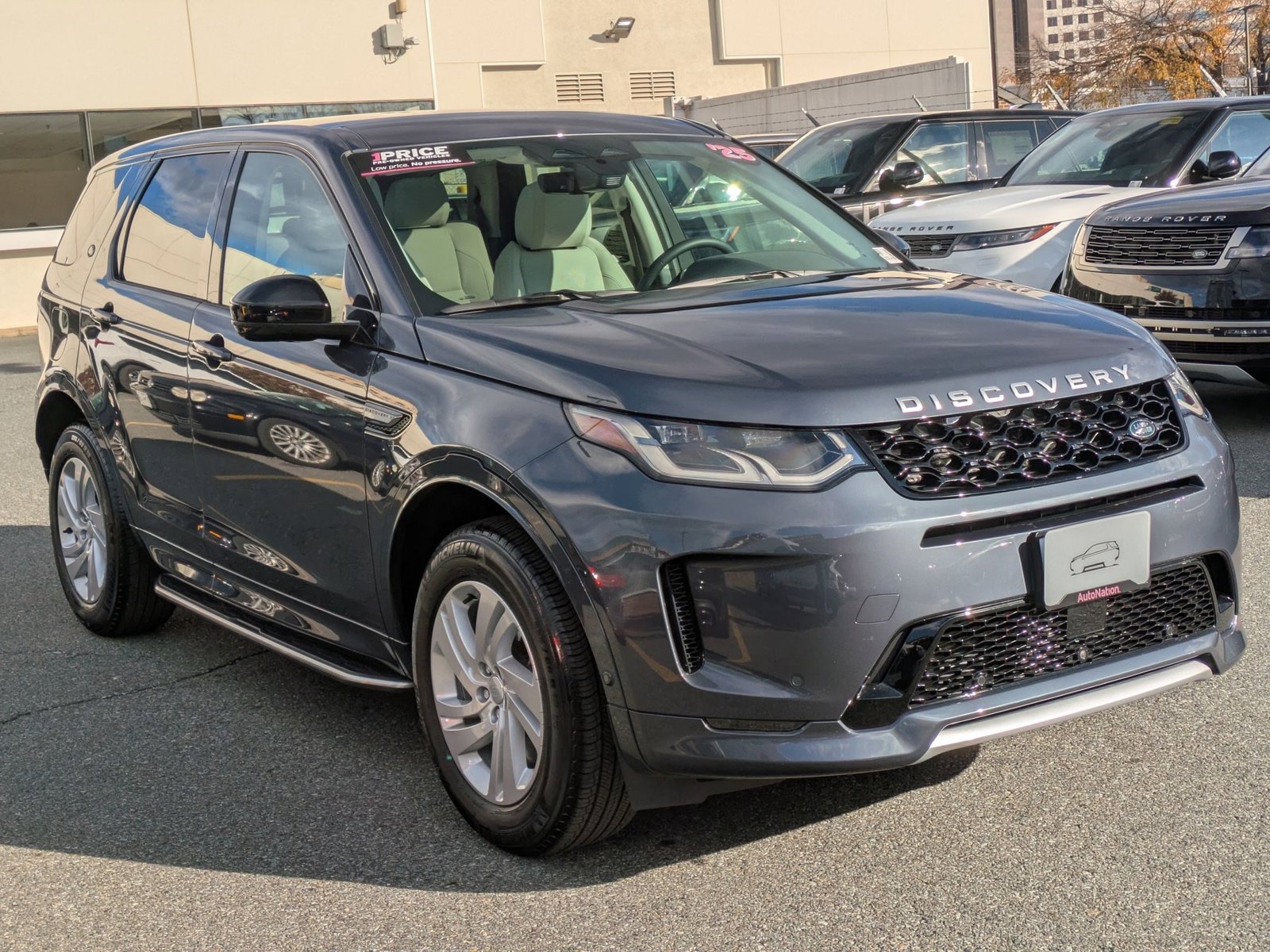 2025 Land Rover Discovery Sport S photo 3