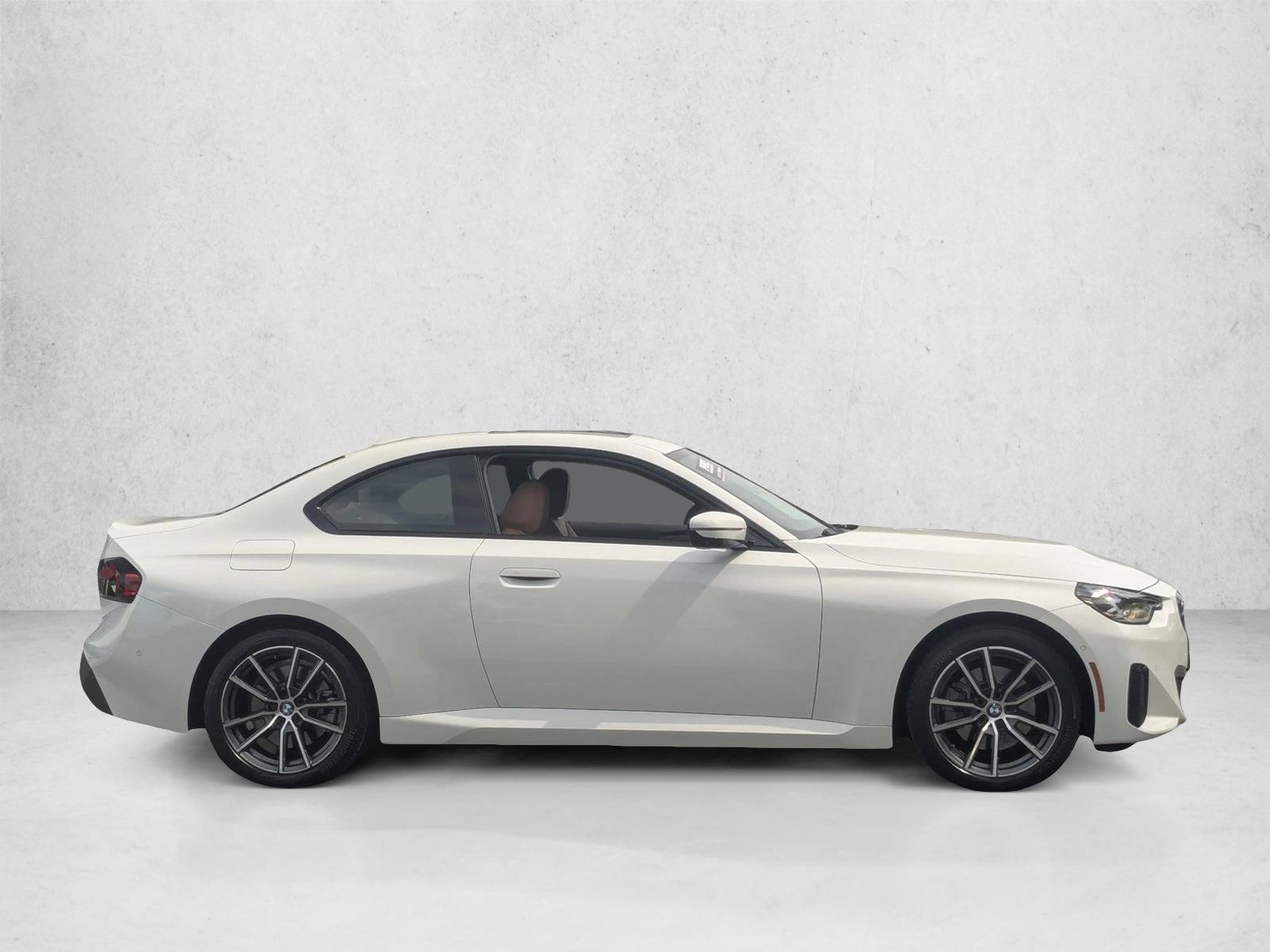 2023 Bmw 230i xDrive Coupe photo 4