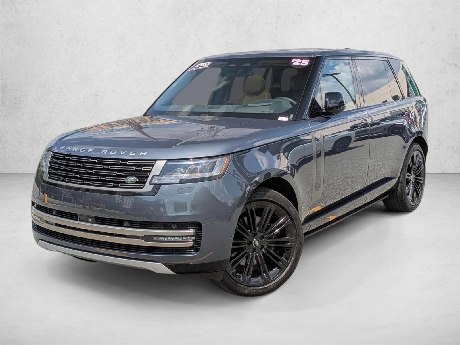 2025 Land Rover Range Rover P400 SE 7 Seat