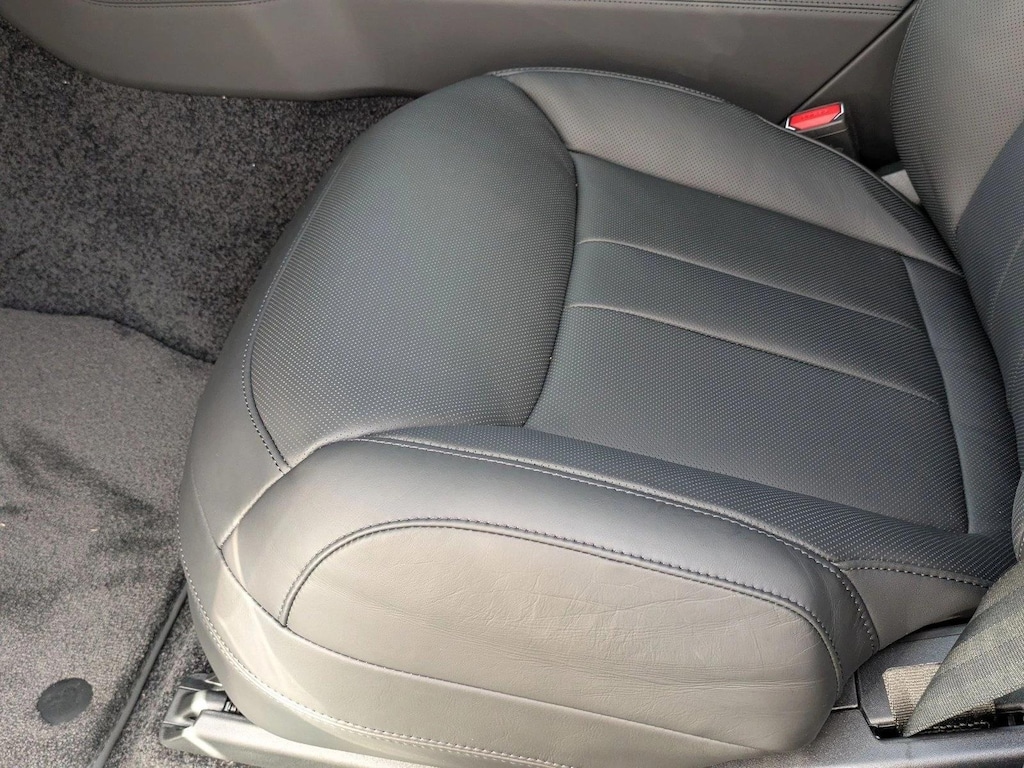 New 2025 Land Rover Range Rover P530 SE SUV