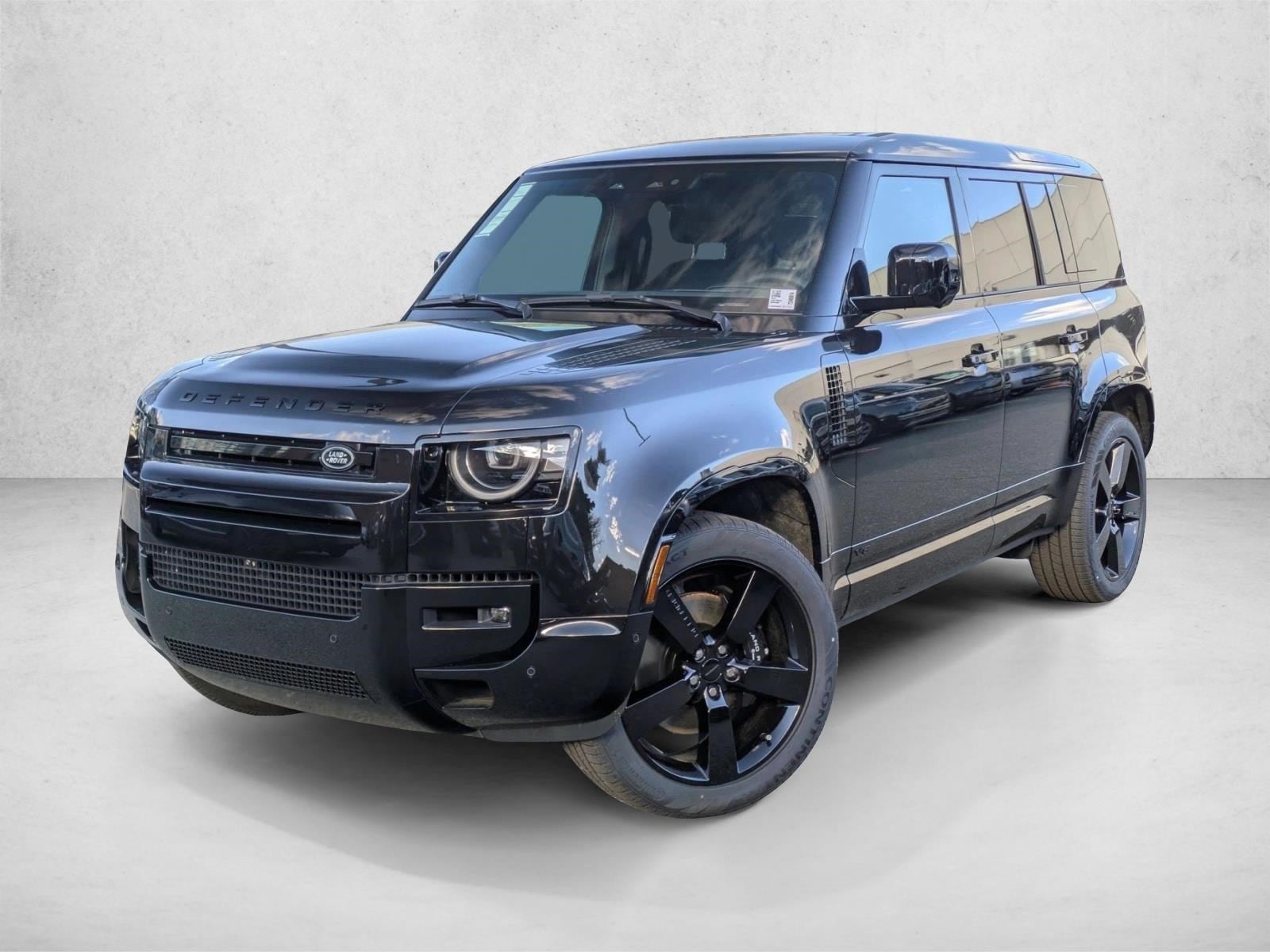 2026 Land Rover Defender V8's photo