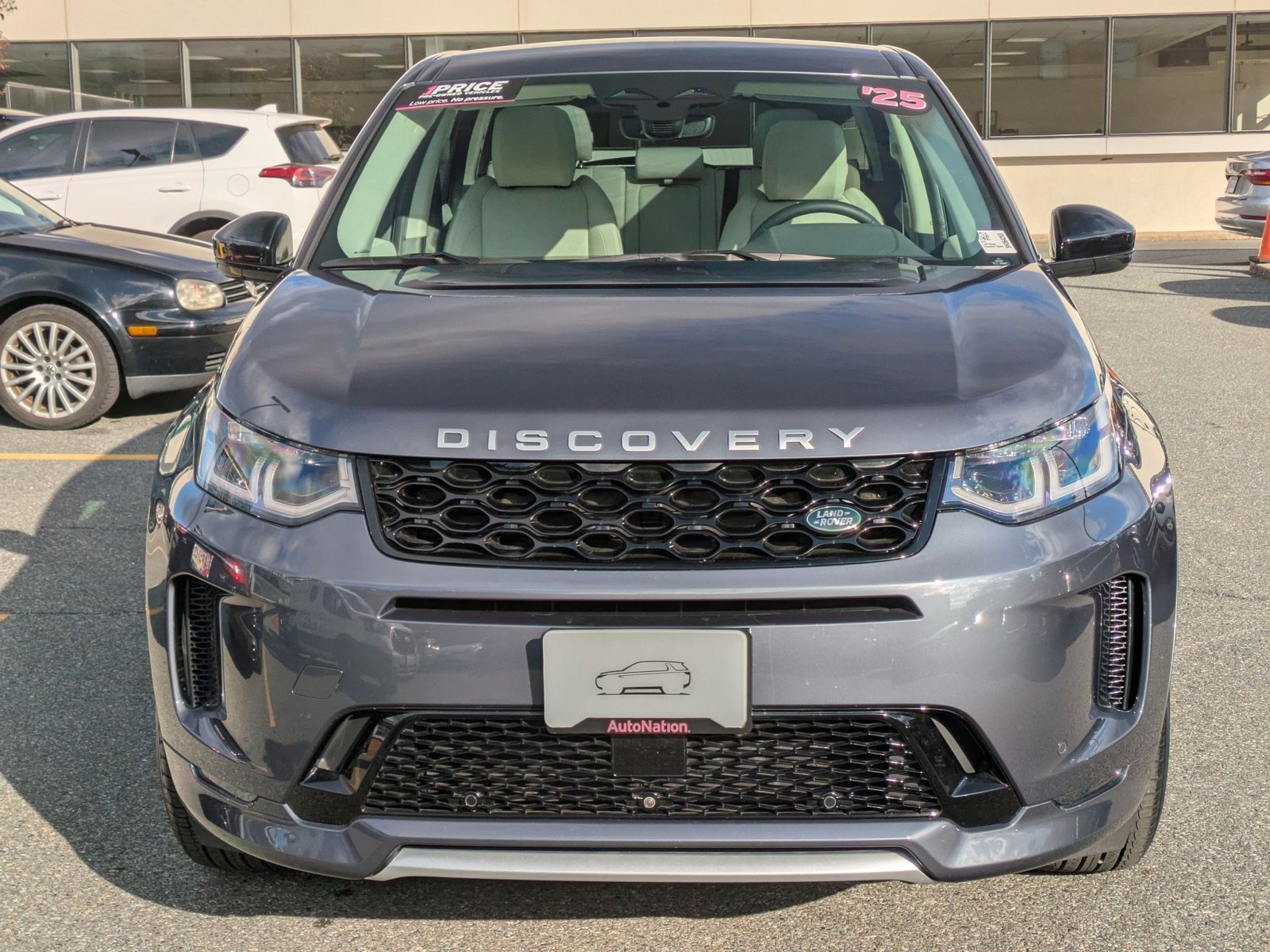 2025 Land Rover Discovery Sport S photo 2