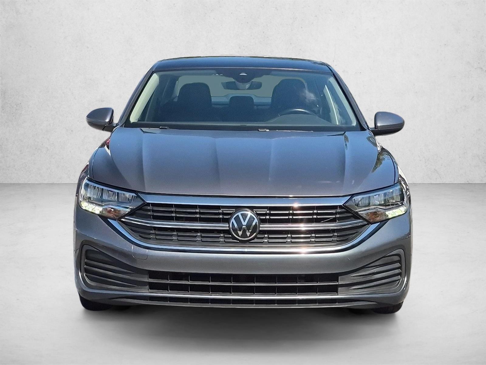 Used 2024 Volkswagen Jetta SE with VIN 3VW7M7BU1RM011804 for sale in North Bethesda, MD