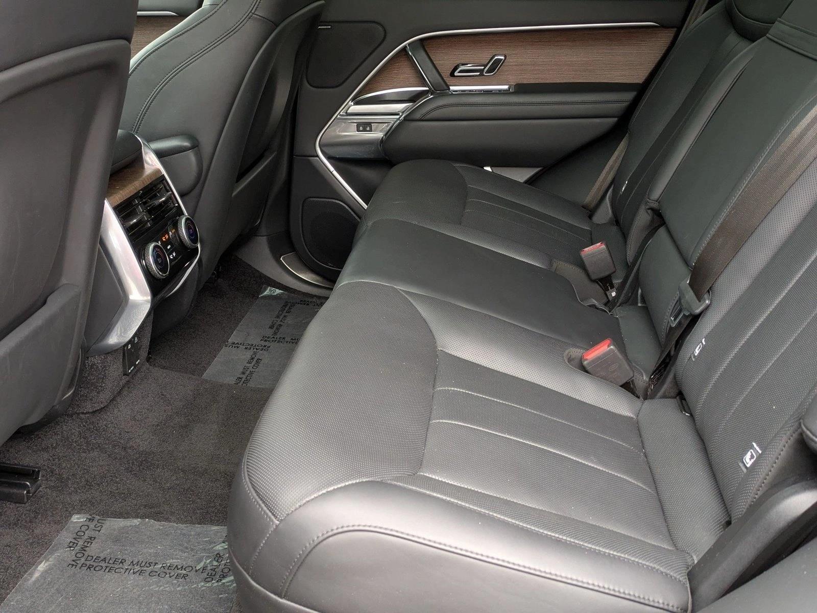 2024 Land Rover Range Rover SE - Photo 20