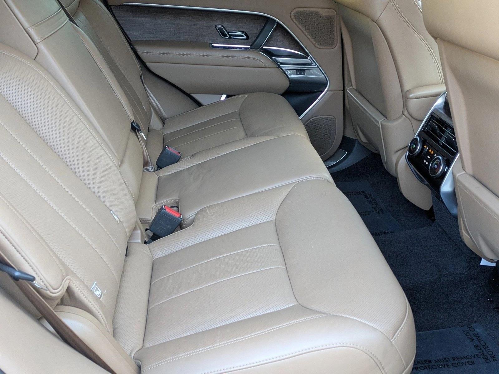 2023 Land Rover Range Rover SE - Photo 21