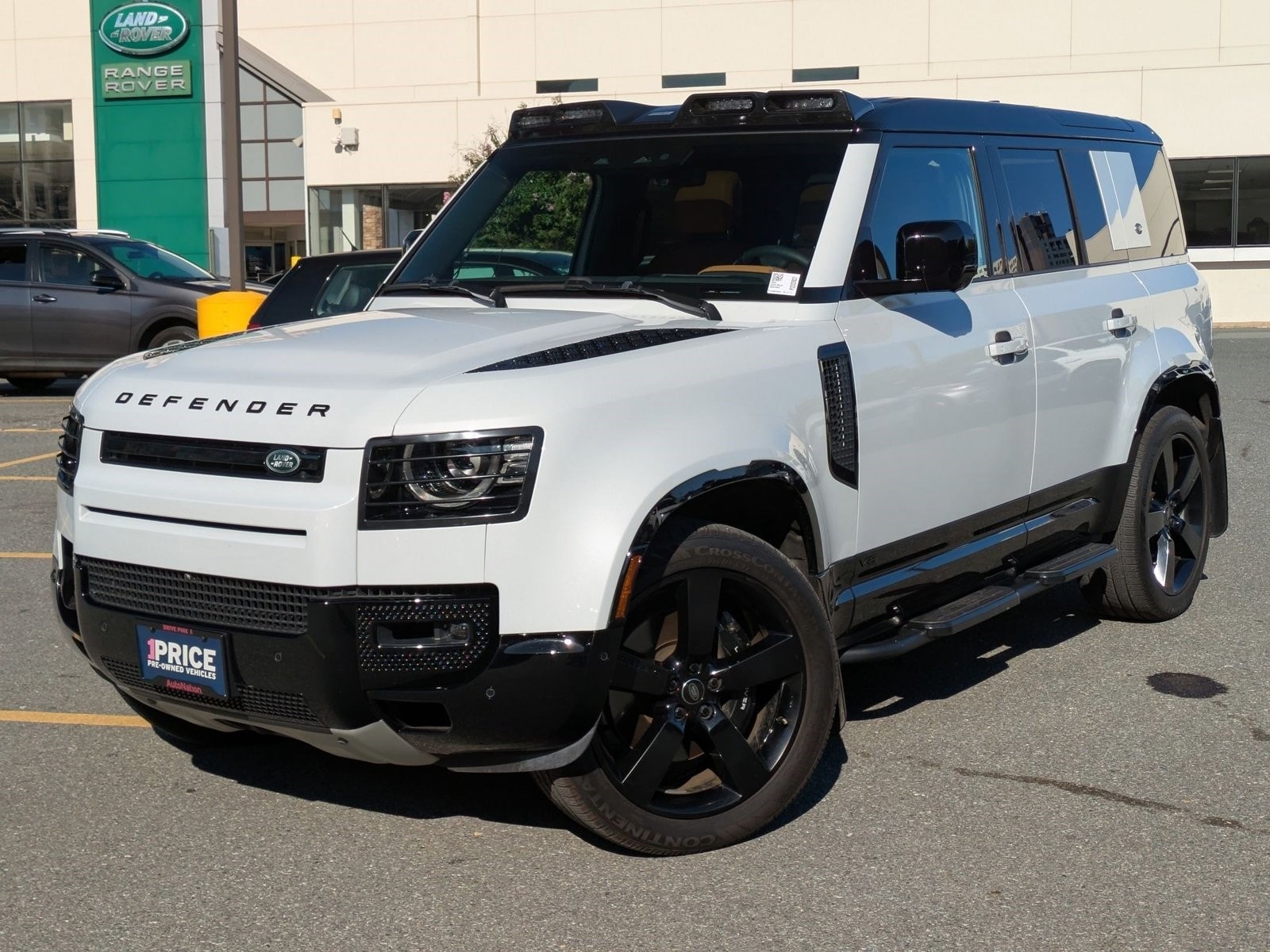 2023 Land Rover Defender 110 V8