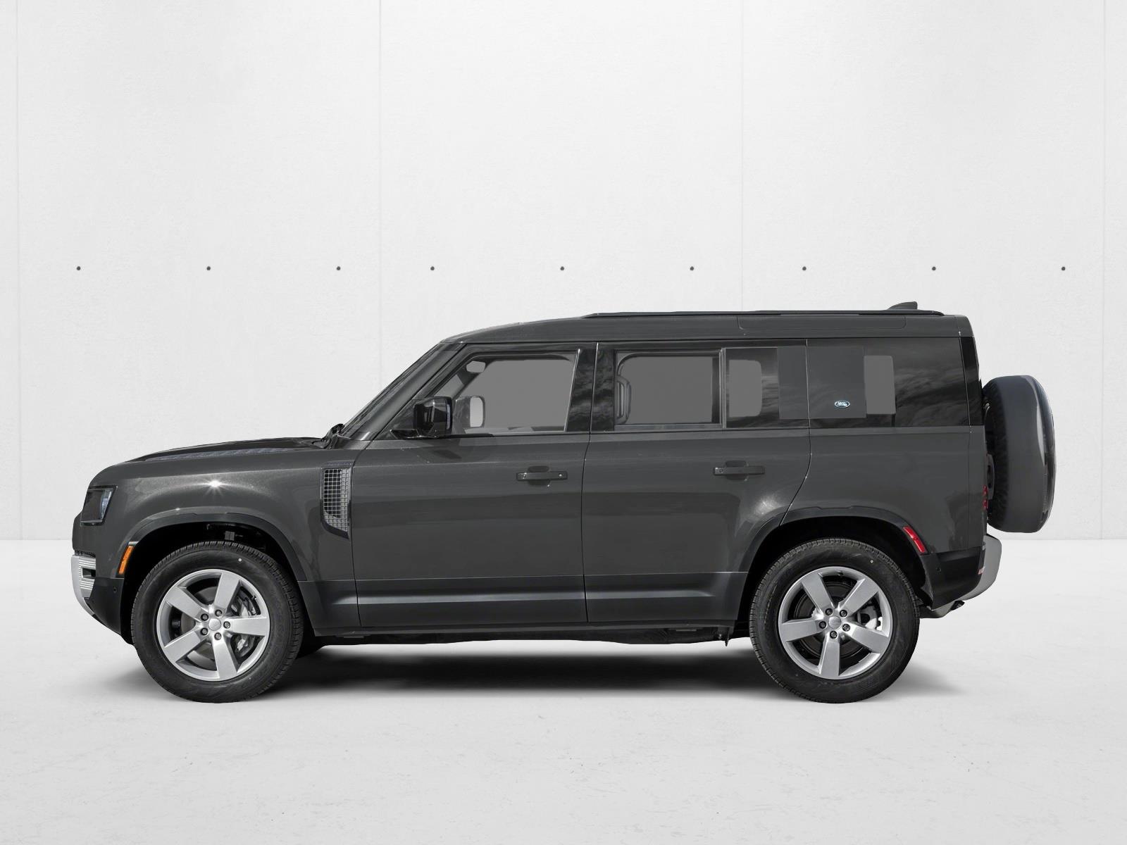 2025 Land Rover Defender 110 S photo 3