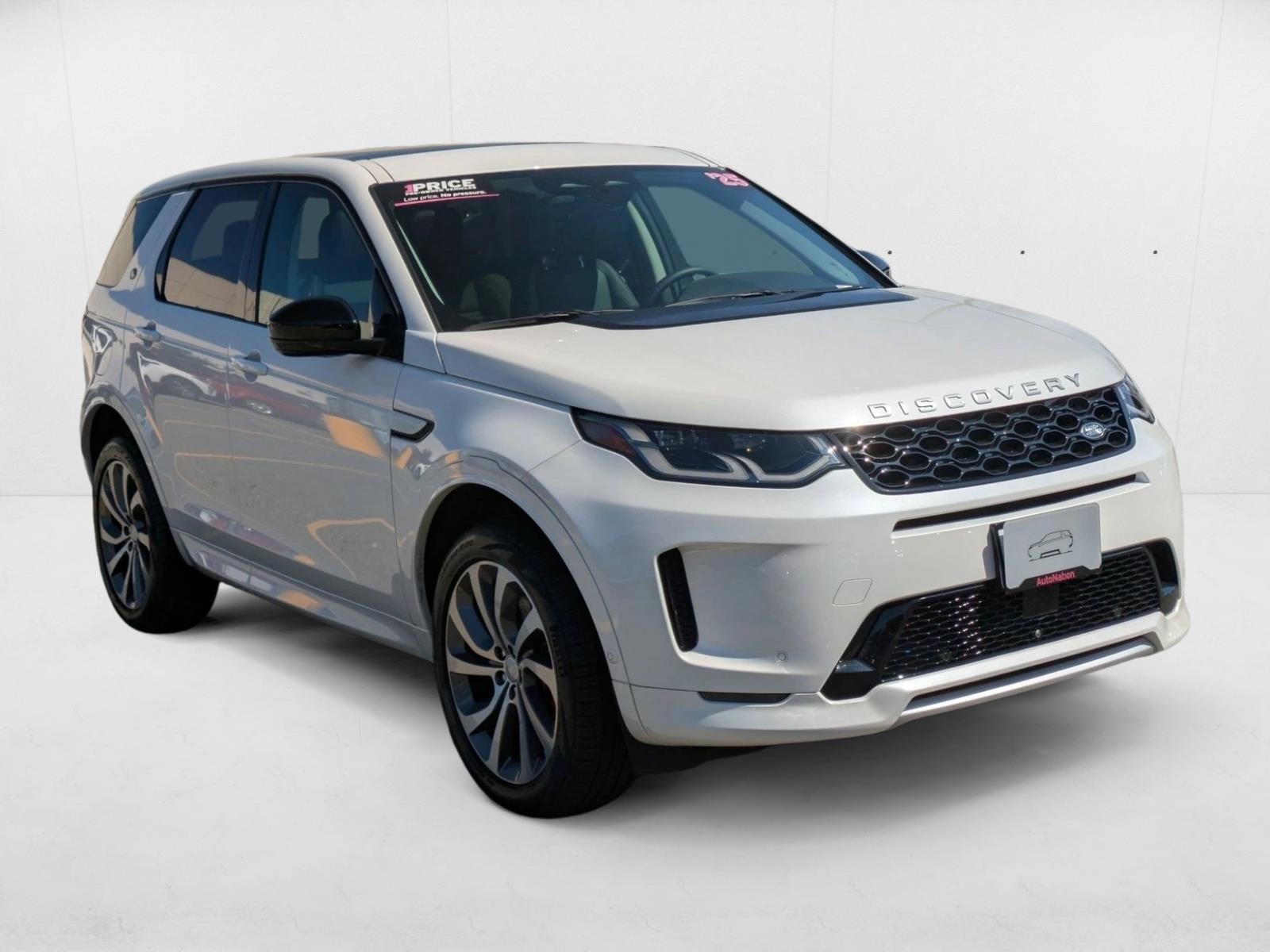 2025 Land Rover Discovery Sport S photo 3