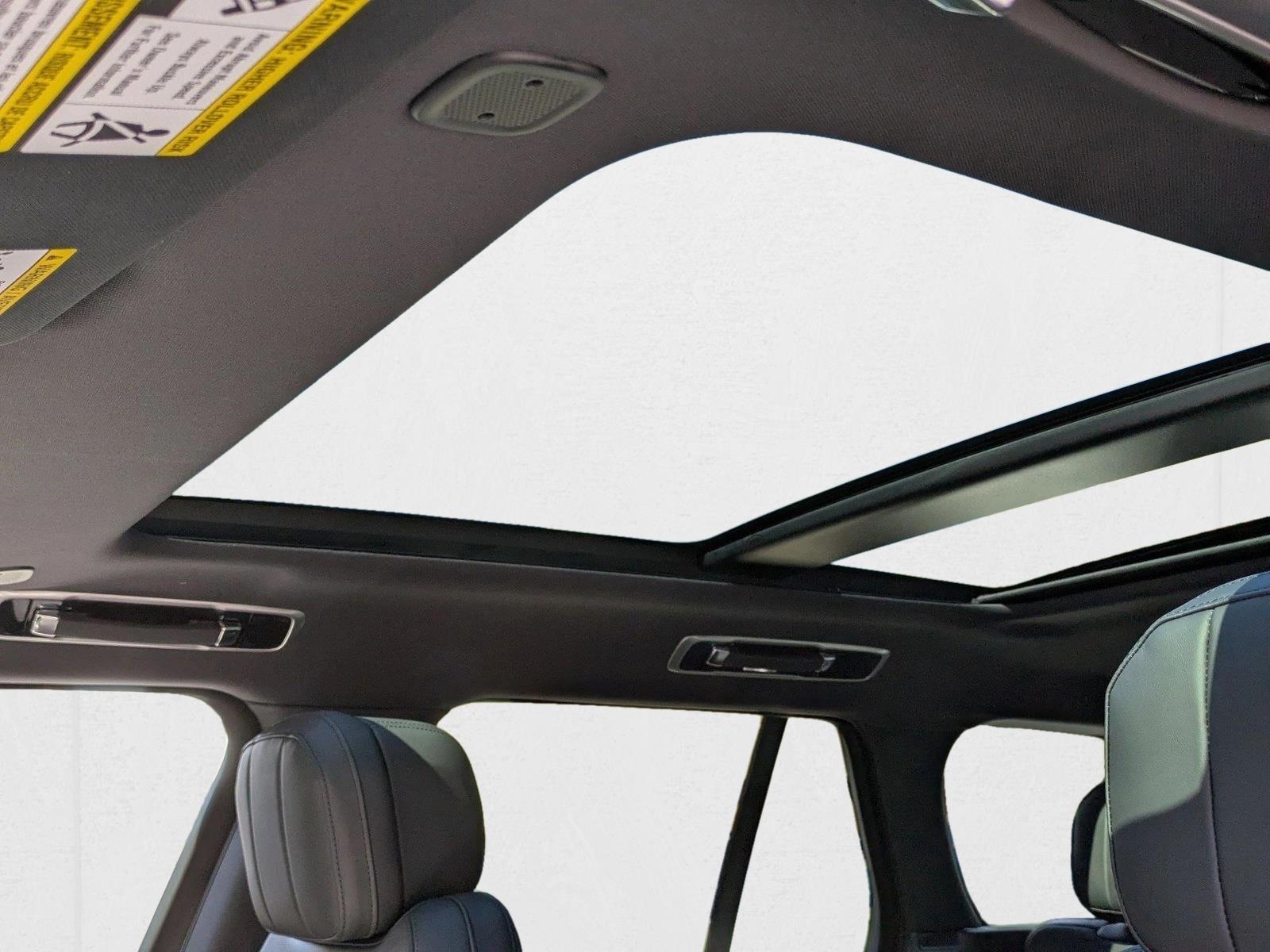 2025 Land Rover Range Rover SE - Photo 15