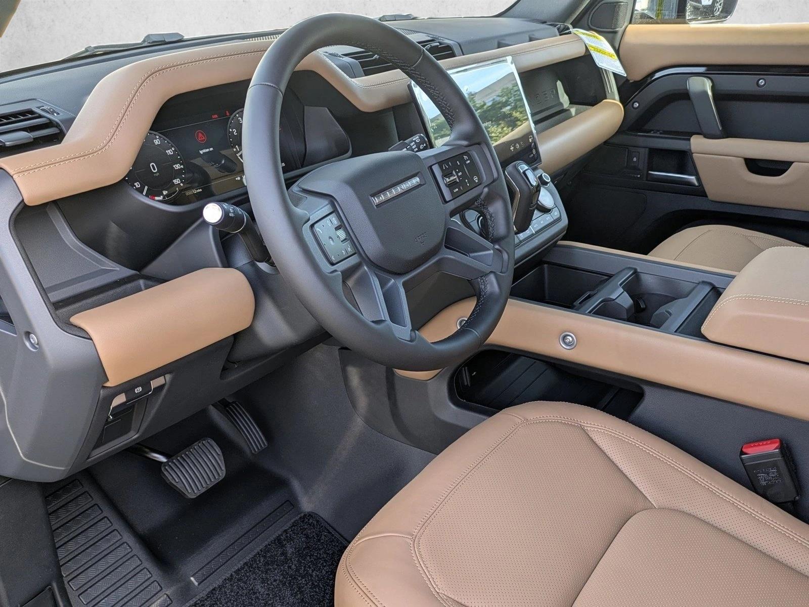 2026 Land Rover Defender 110 S photo 3
