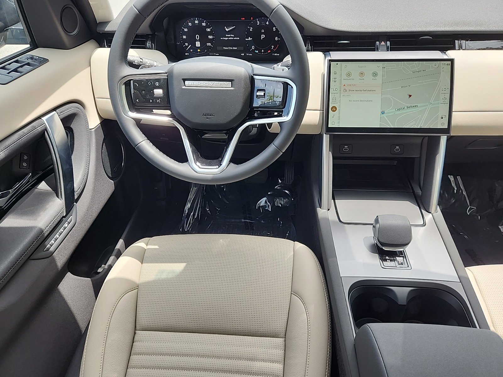 2024 Land Rover Discovery Sport S photo 4
