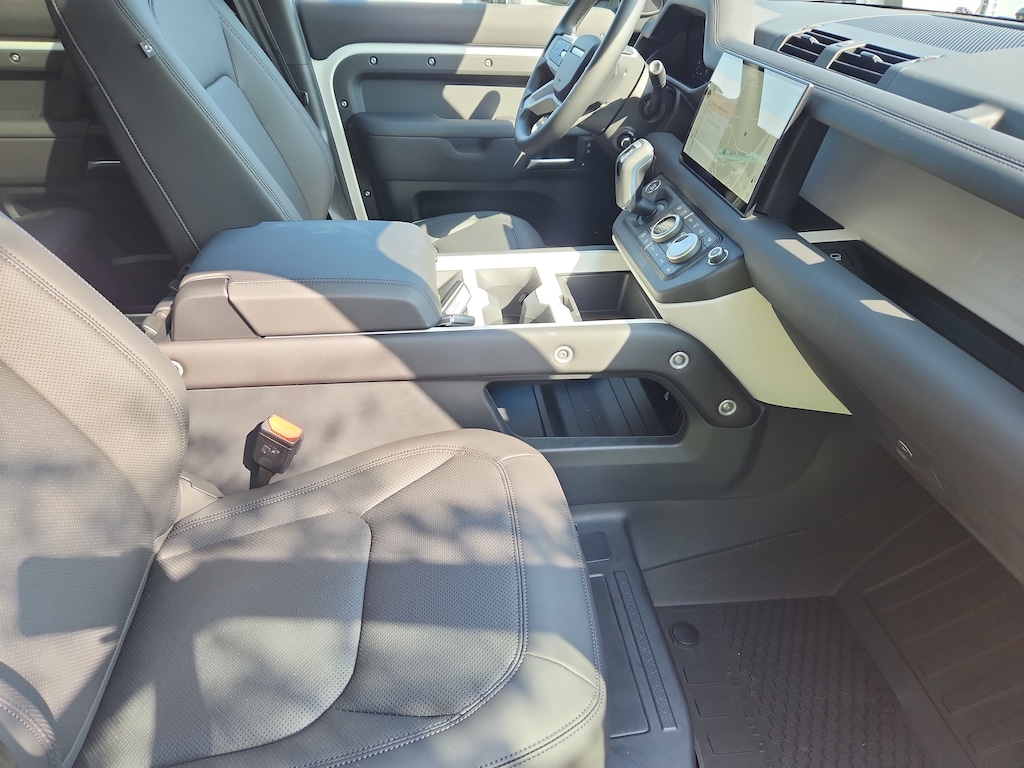 New 2025 Land Rover Defender 110S 110 P400 S