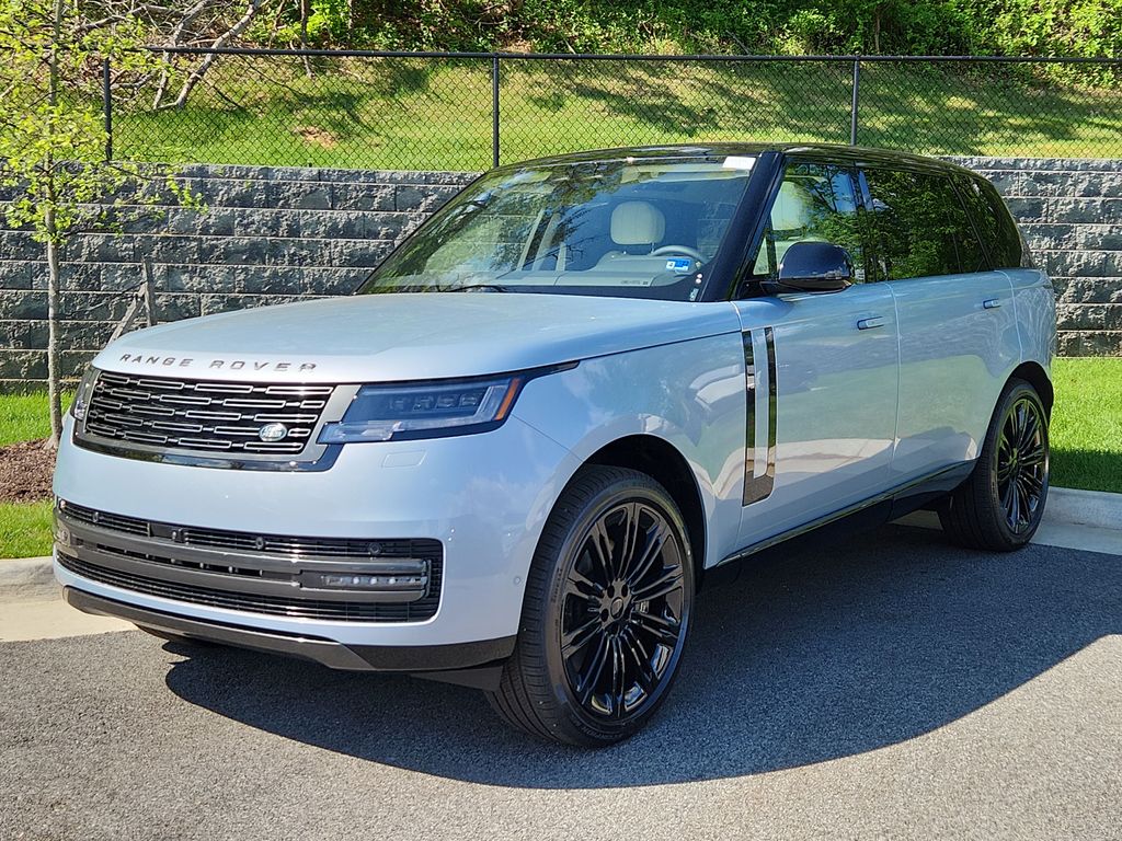 2026 Land Rover Range Rover 4.4 SE LWB 7's photo