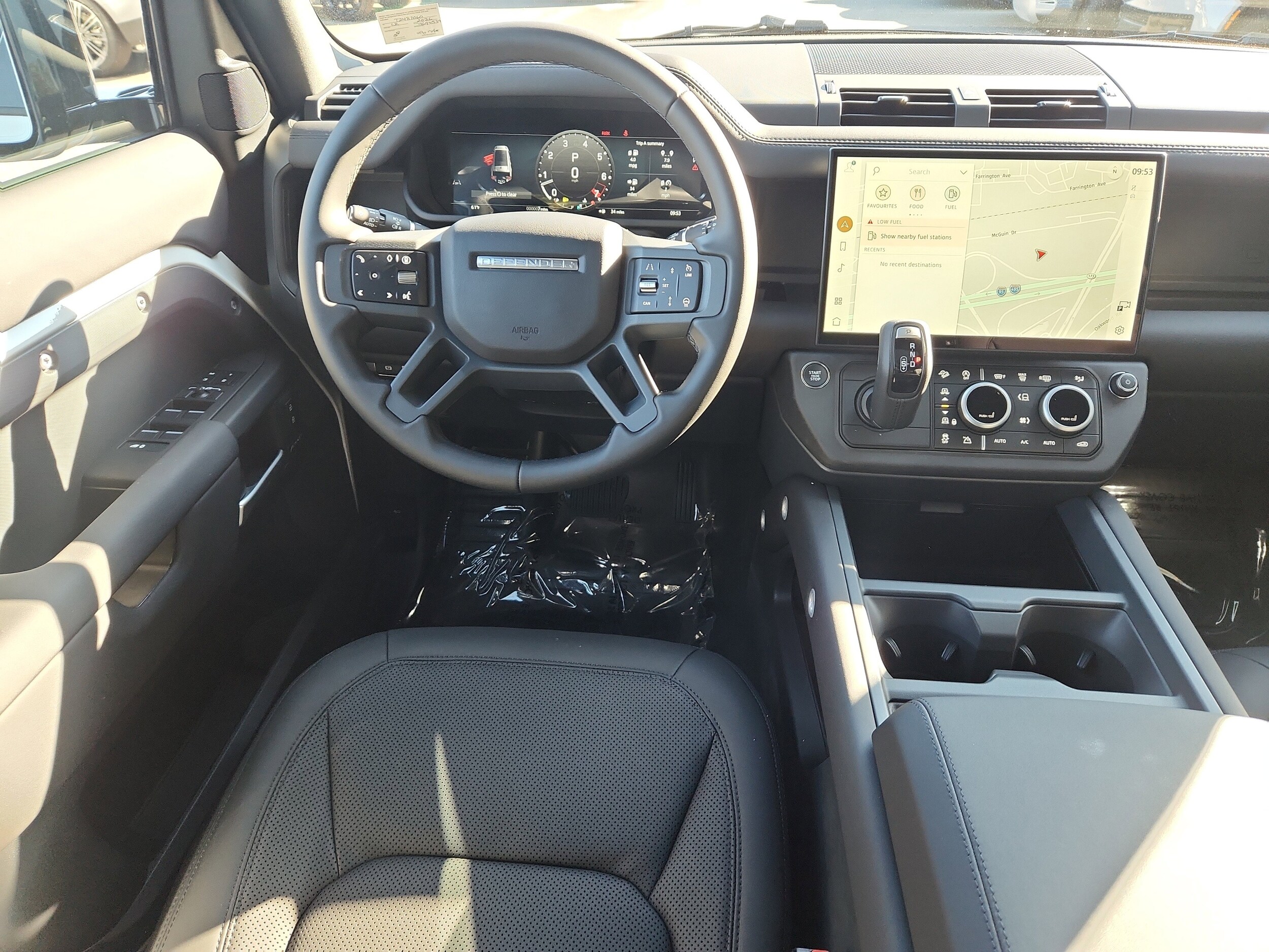 2026 Land Rover Defender S photo 3