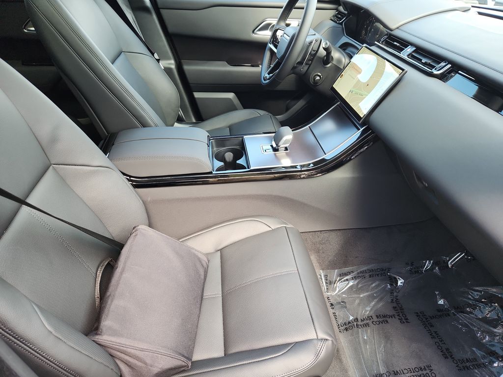 2026 Land Rover Range Rover Velar Dynamic SE - Photo 3