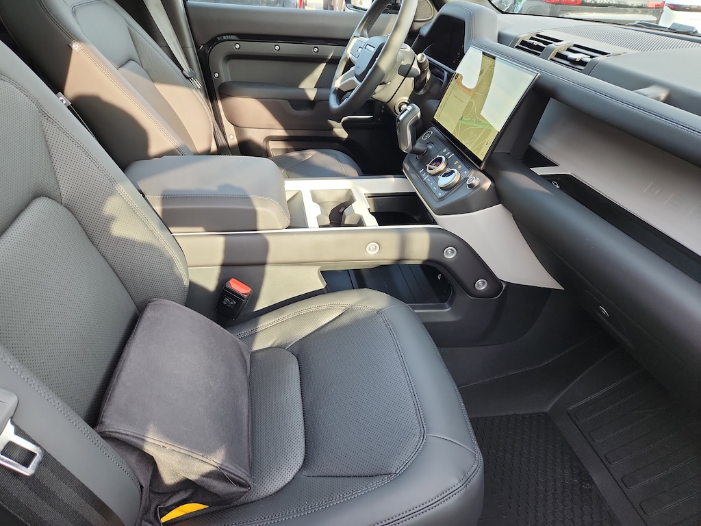 New 2026 Land Rover Defender 110 11XDYNAMSE SUV