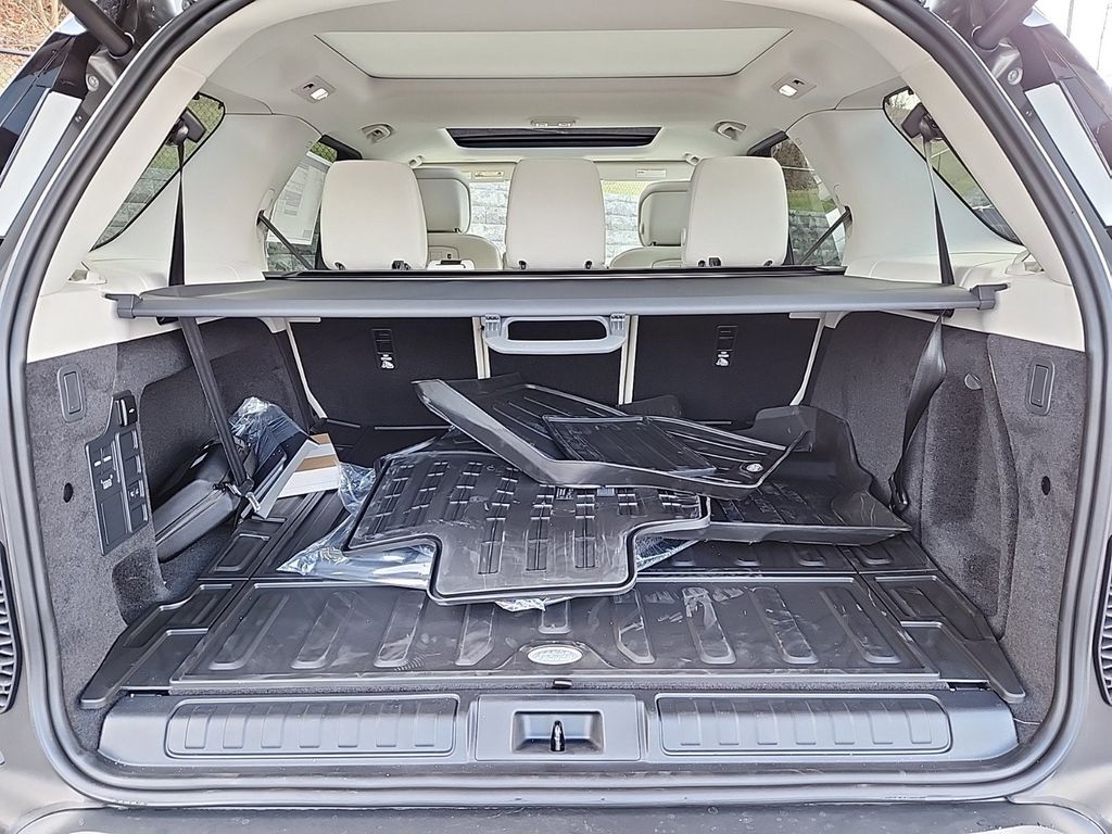 2025 Land Rover Discovery S - Photo 13