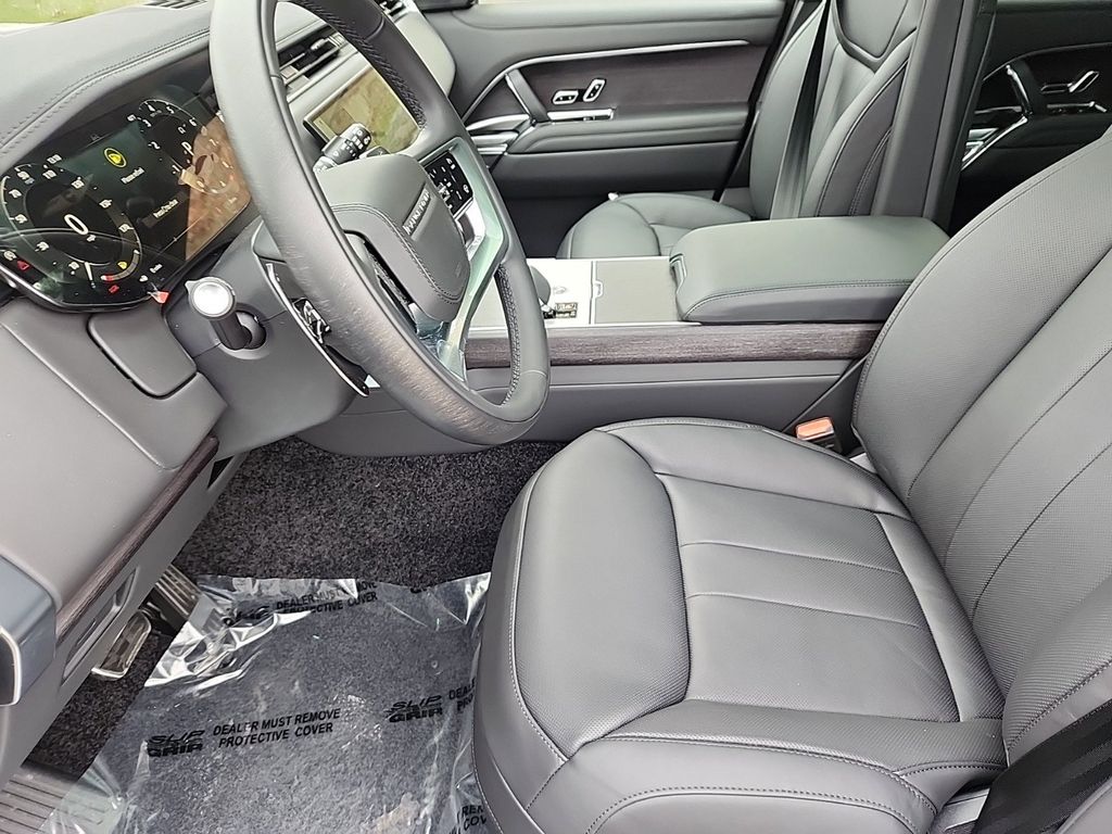 2025 Land Rover Range Rover SE - Photo 23