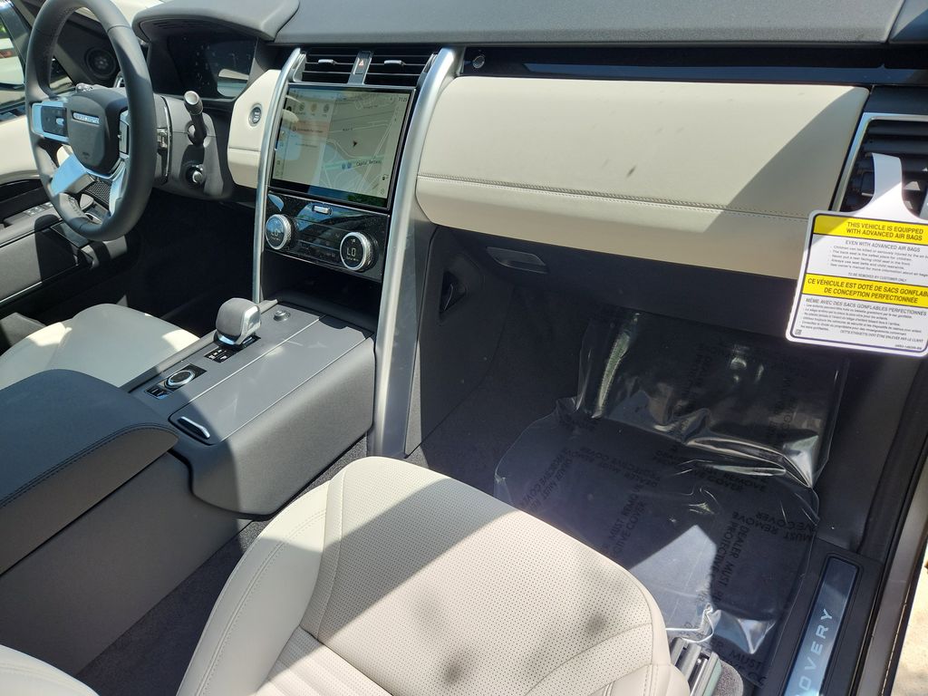 2025 Land Rover Discovery S - Photo 29