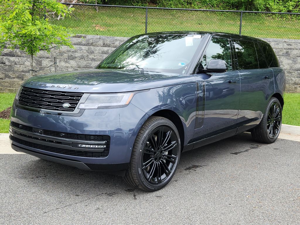 2026 Land Rover Range Rover 4.4 SE LWB 7's photo