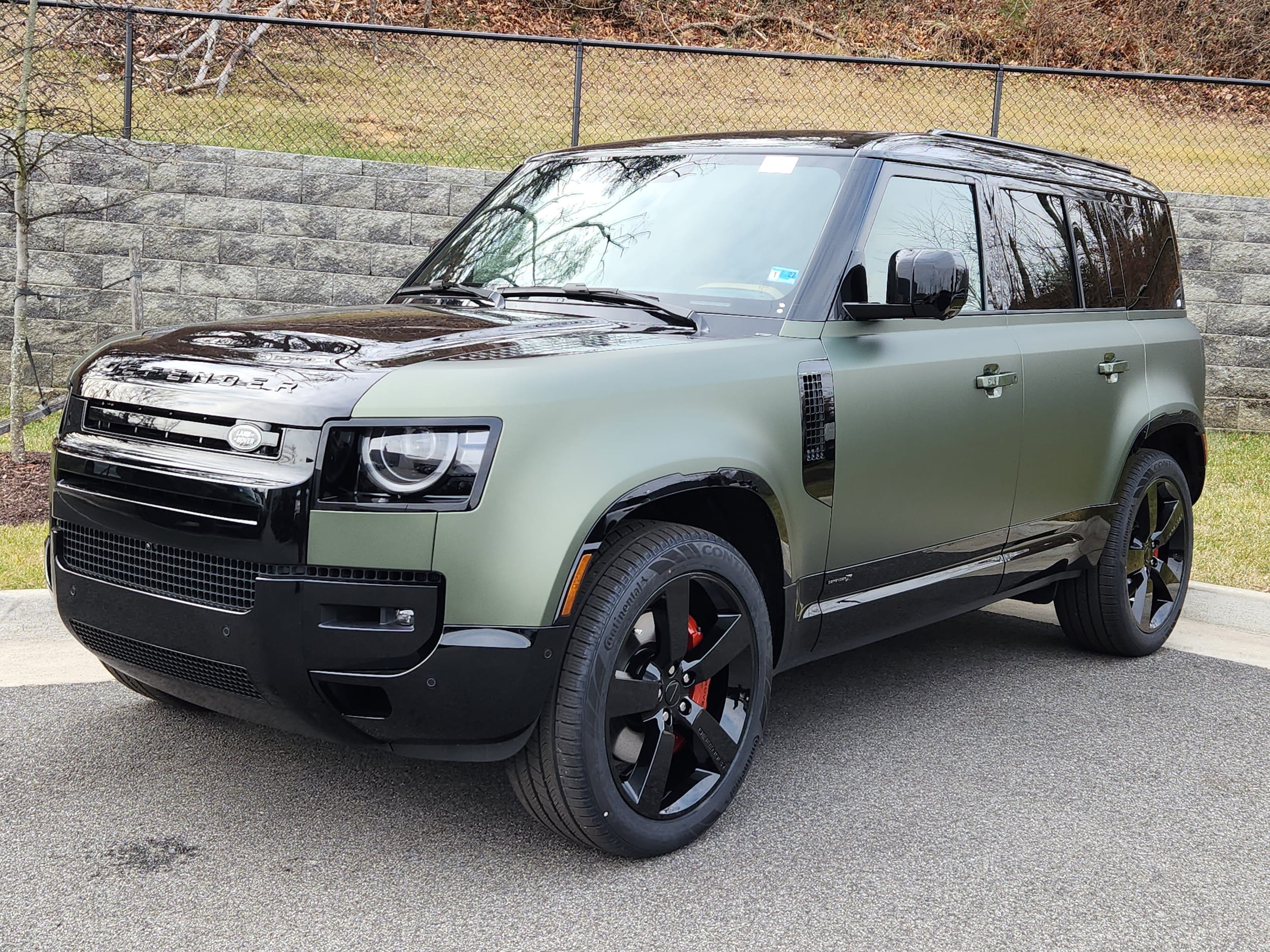 2026 Land Rover Defender X's photo