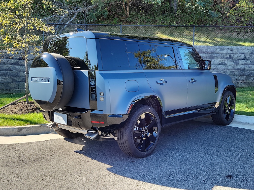 New 2026 Land Rover Defender 11XDYNAMSE