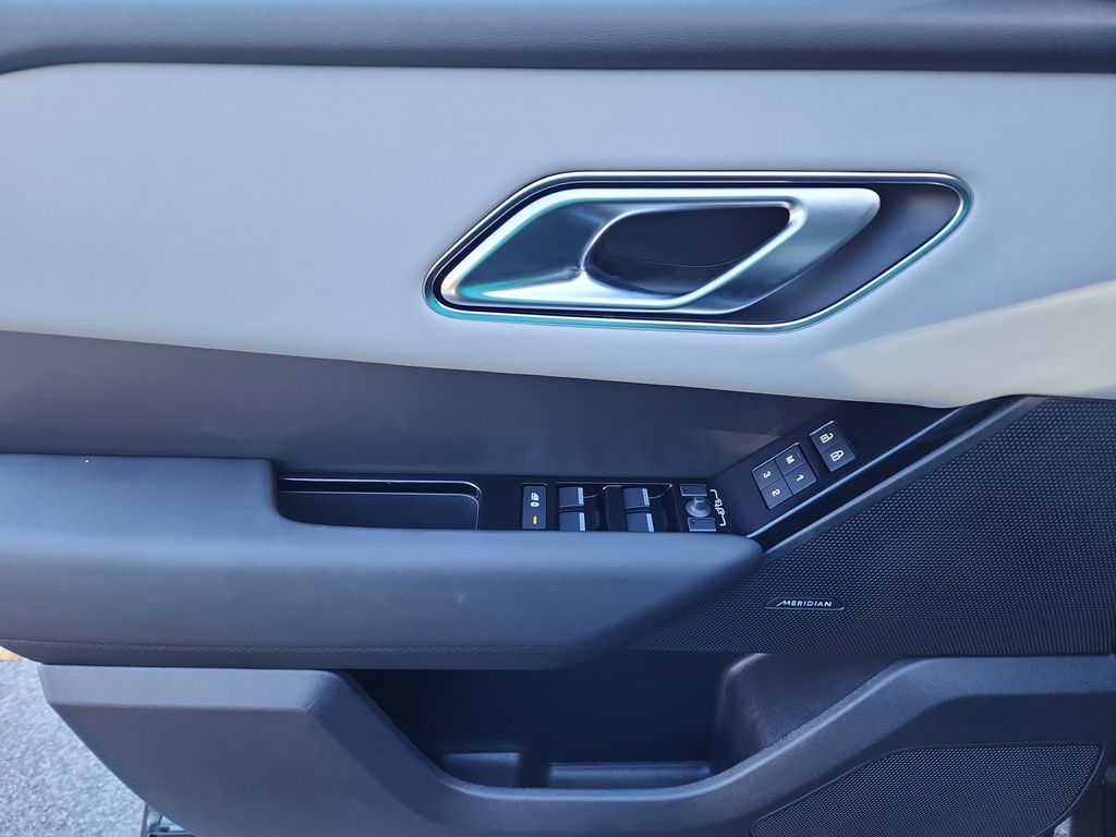 2026 Land Rover Range Rover Velar S - Photo 24