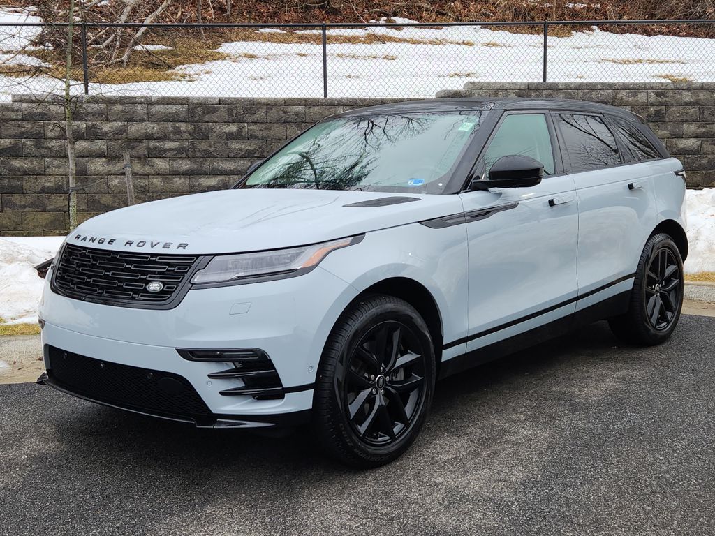 2025 Land Rover Range Rover Velar Dynamic SE