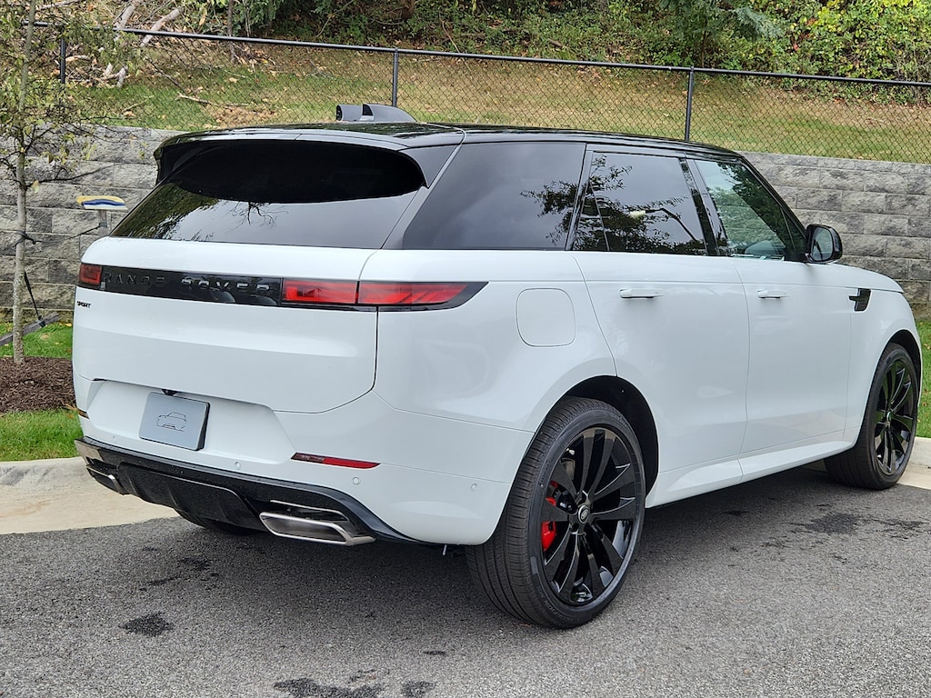 New 2025 Land Rover Range Rover Sport P460 PHEV Dynamic SE