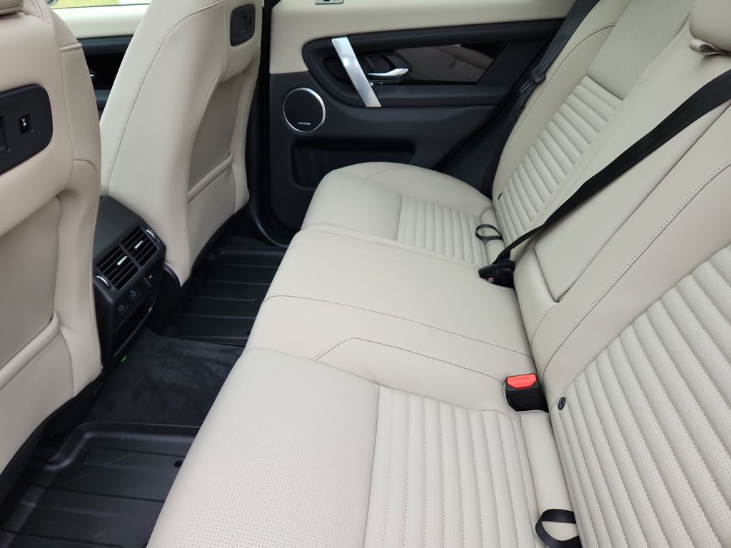 2025 Land Rover Discovery Sport S