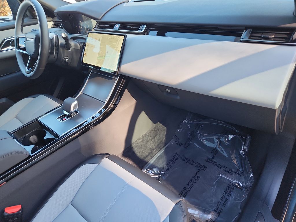 2026 Land Rover Range Rover Velar S - Photo 28