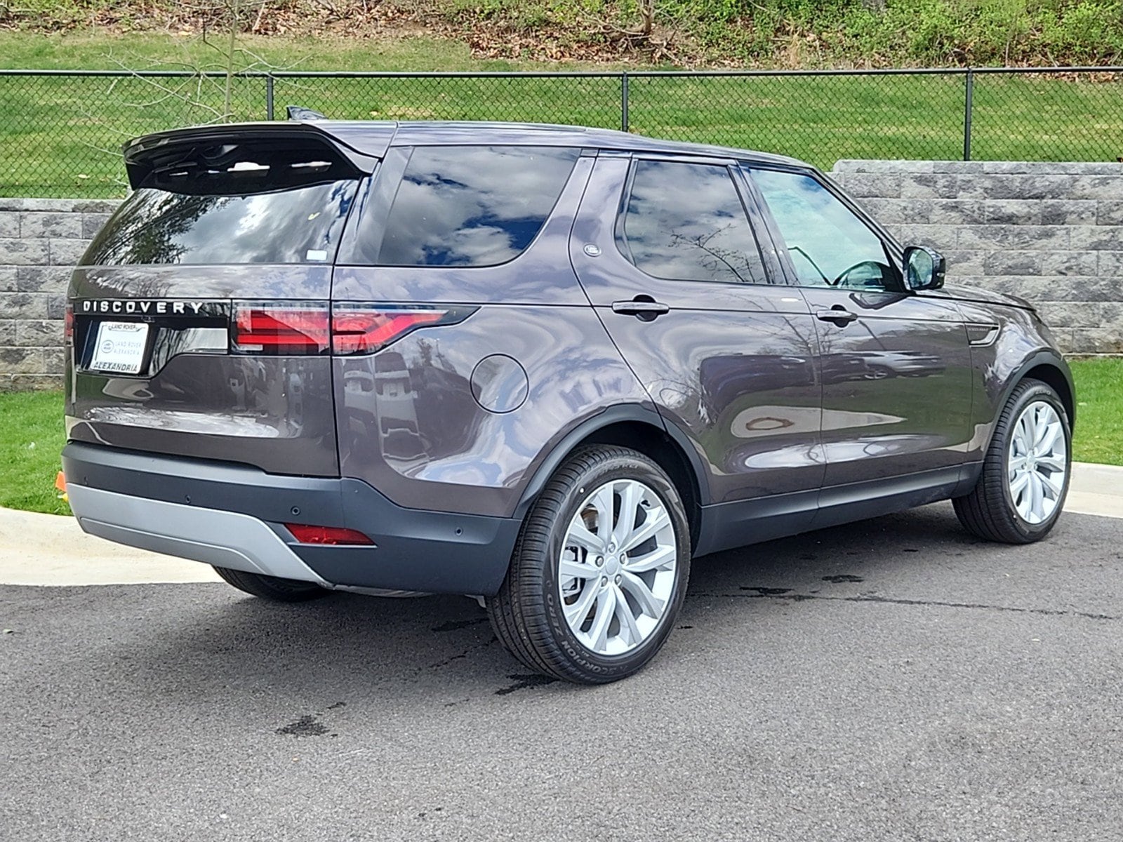 Used 2024 Land Rover Discovery S with VIN SALRJ2EX5R2497420 for sale in Alexandria, VA