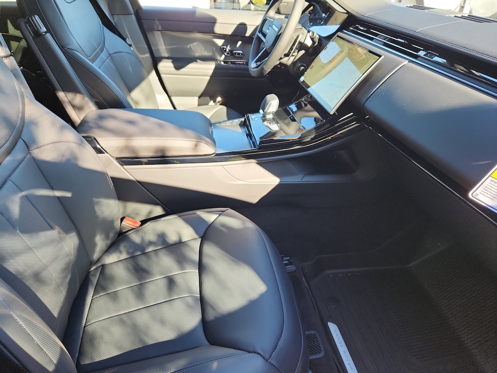 New 2025 Land Rover Range Rover Sport P460 PHEV Dynamic SE