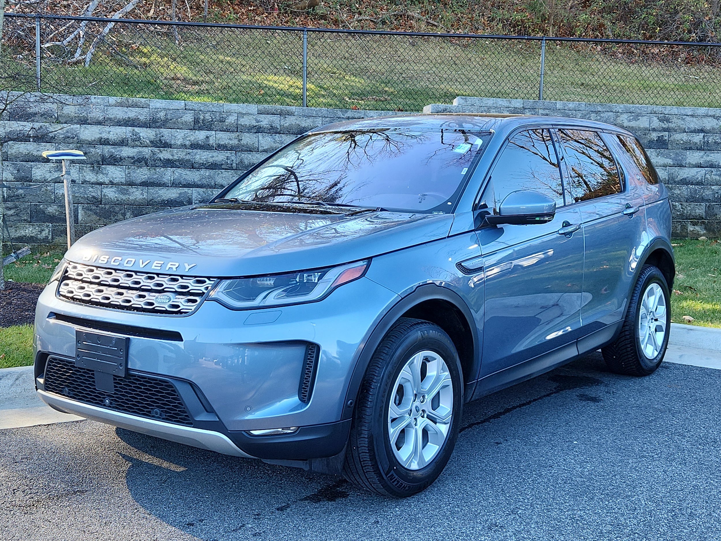 2021 Land Rover Discovery Sport S's photo