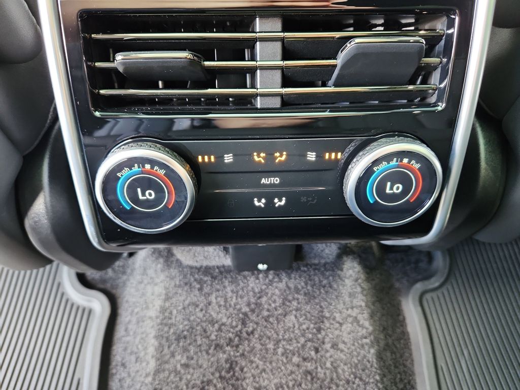2025 Land Rover Range Rover SE - Photo 26