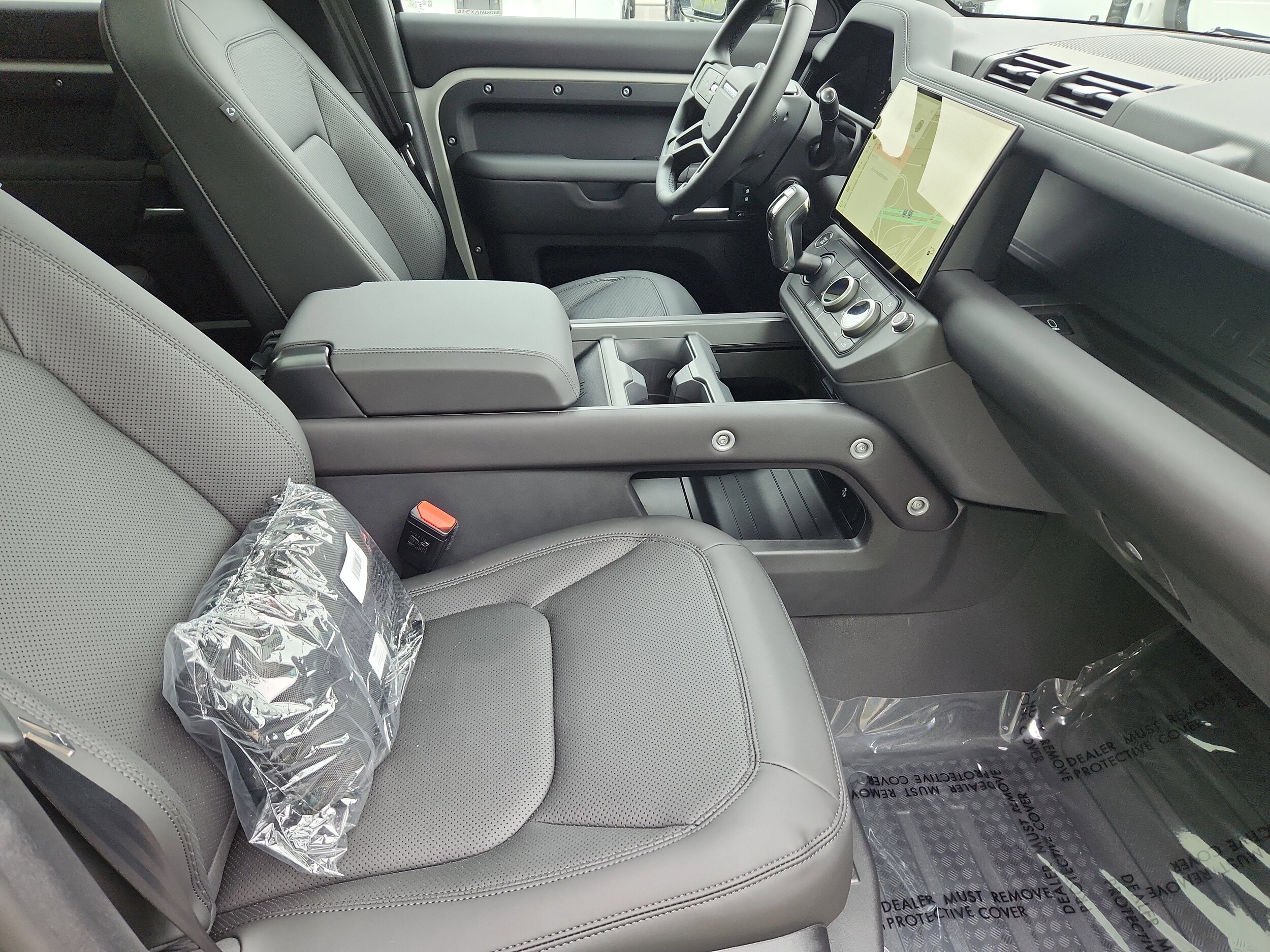 2026 Land Rover Defender 110 S photo 2