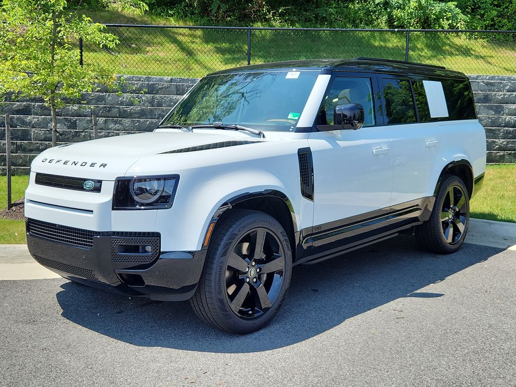 2025 Land Rover Defender V8